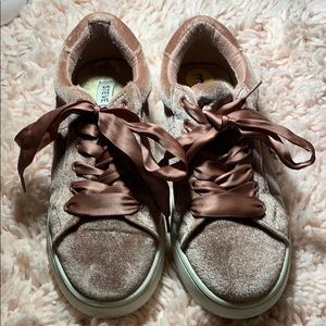 Velvet Steve Madden sneakers